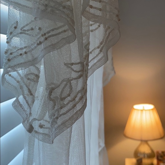 Ivory Sheer Bohemian Style Blouse - Picture 4 of 6